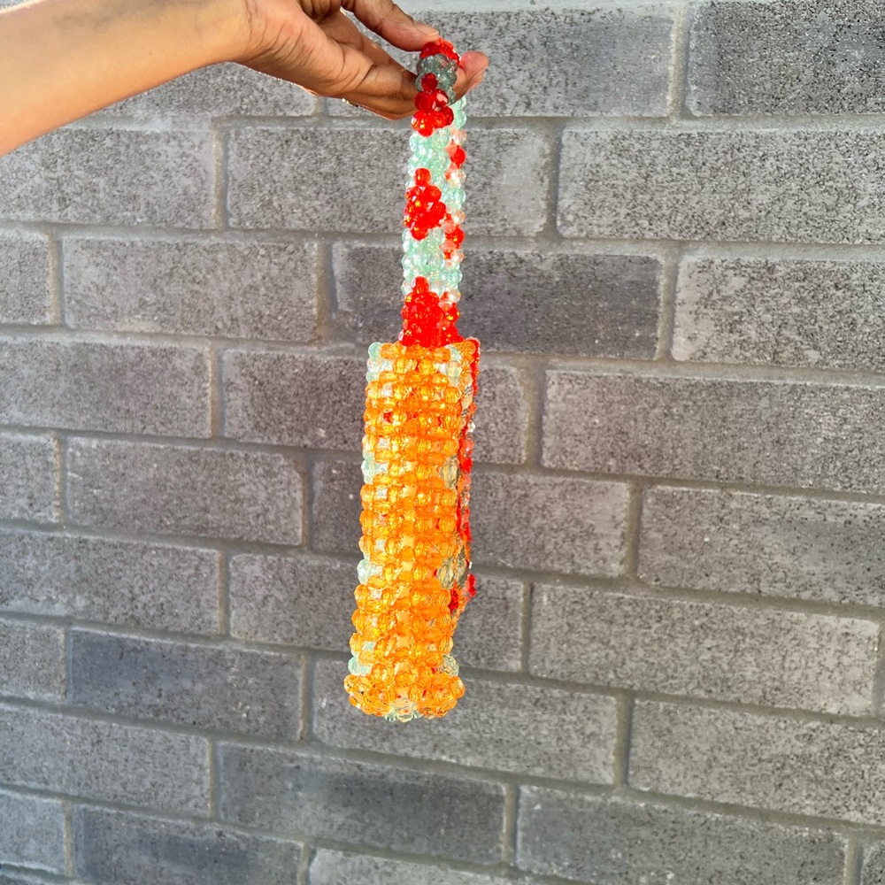 NEW Beaded Satchel Bag.
Handcrafted Mini Color-Block Drawstring Design
♦️ - Picture 4 of 4